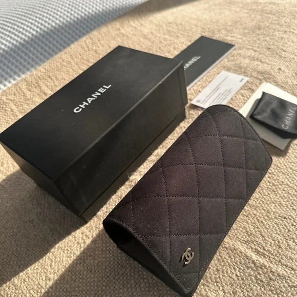 NEW Authentic CHANEL Black Quilted Sunglasses Case Set - Picture 2 of 6